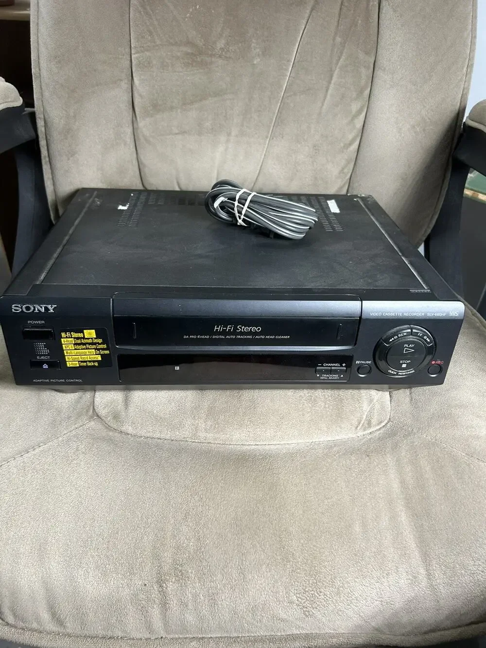 SONY SLV-660HF 4 HEAD HI-FI STEREO VHS VCR RECORDER PLAYER NO REMOTE For Parts